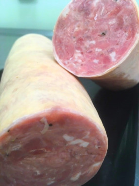 SAUCISSON À L'AIL