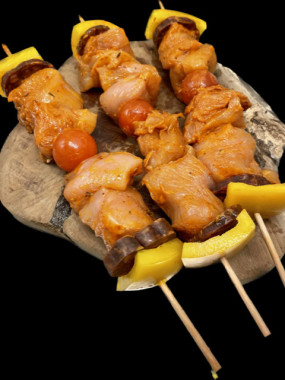  BROCHETTE DE POULET MARINEE BASQUE